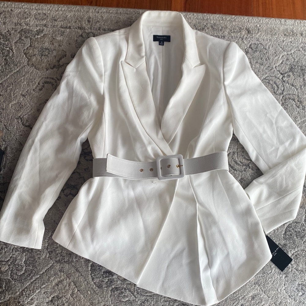 Tahari ASL Belted Jacket Blazer